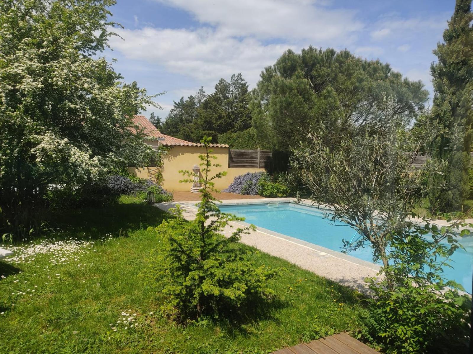Bed and Breakfast La Frenaie Saint-Cyr-sur-le-Rhone Exterior foto